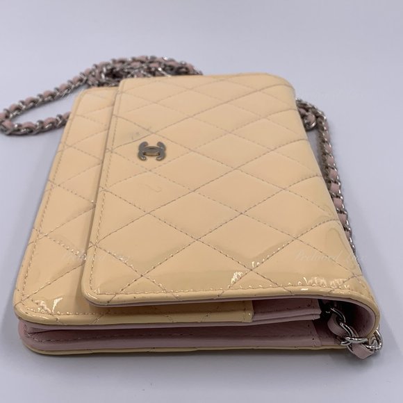 Authentic CHANEL Patent Leather Wallet-on-the-chain WOC Crossbody Flap Bag - Lig - Picture 6 of 15